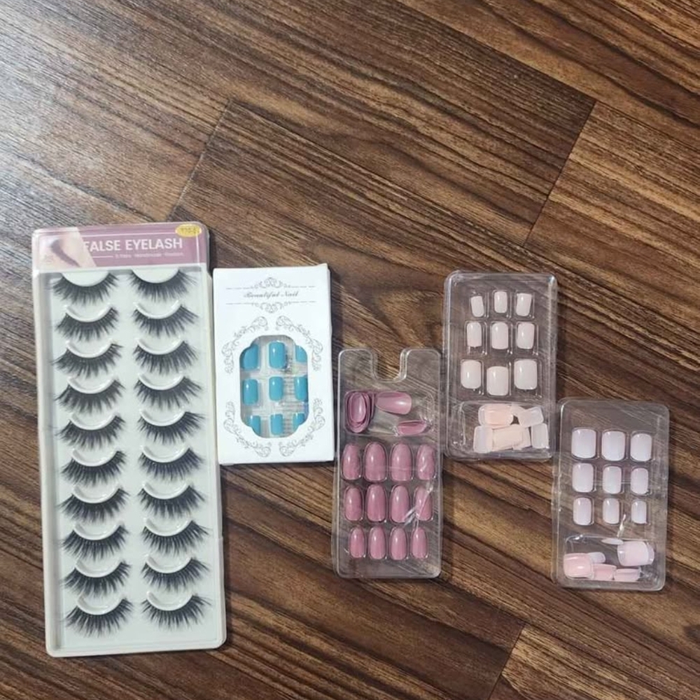 NEW Sephora False Eyelashes And Fake Nail Bundle